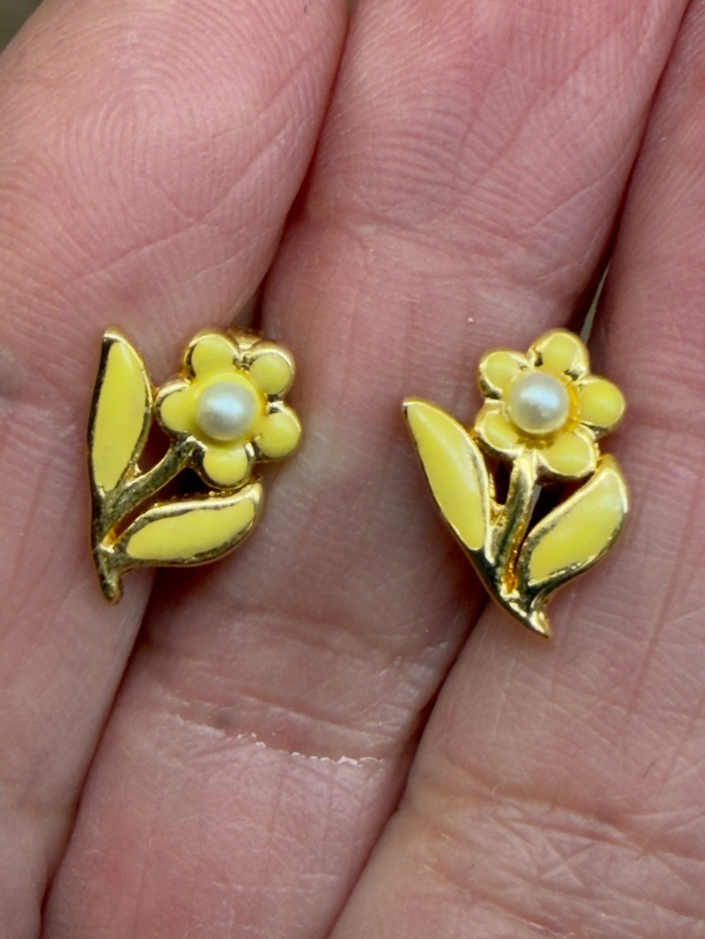 Yellow Flower Pearl Center Stud Earrings - Women's Jewelry
